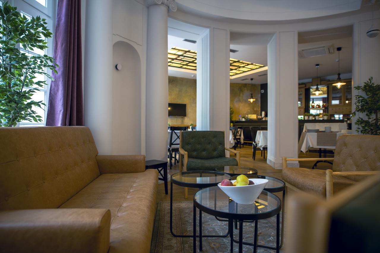 Public House Hotel Belgrado Exterior foto